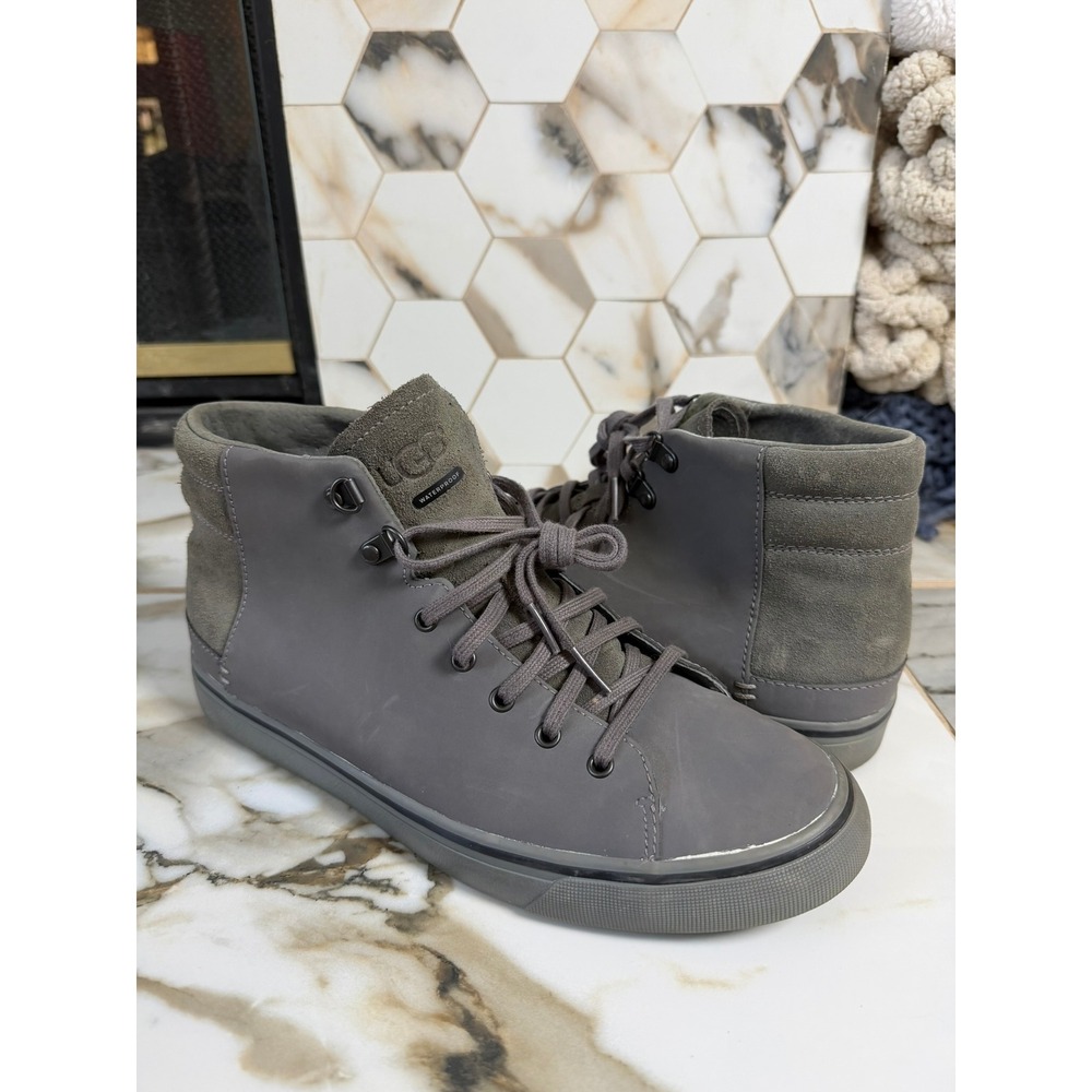 UGG Hoyt Waterproof High Top Sneaker Mens 9.5 Grey Leather Suede 1012615
